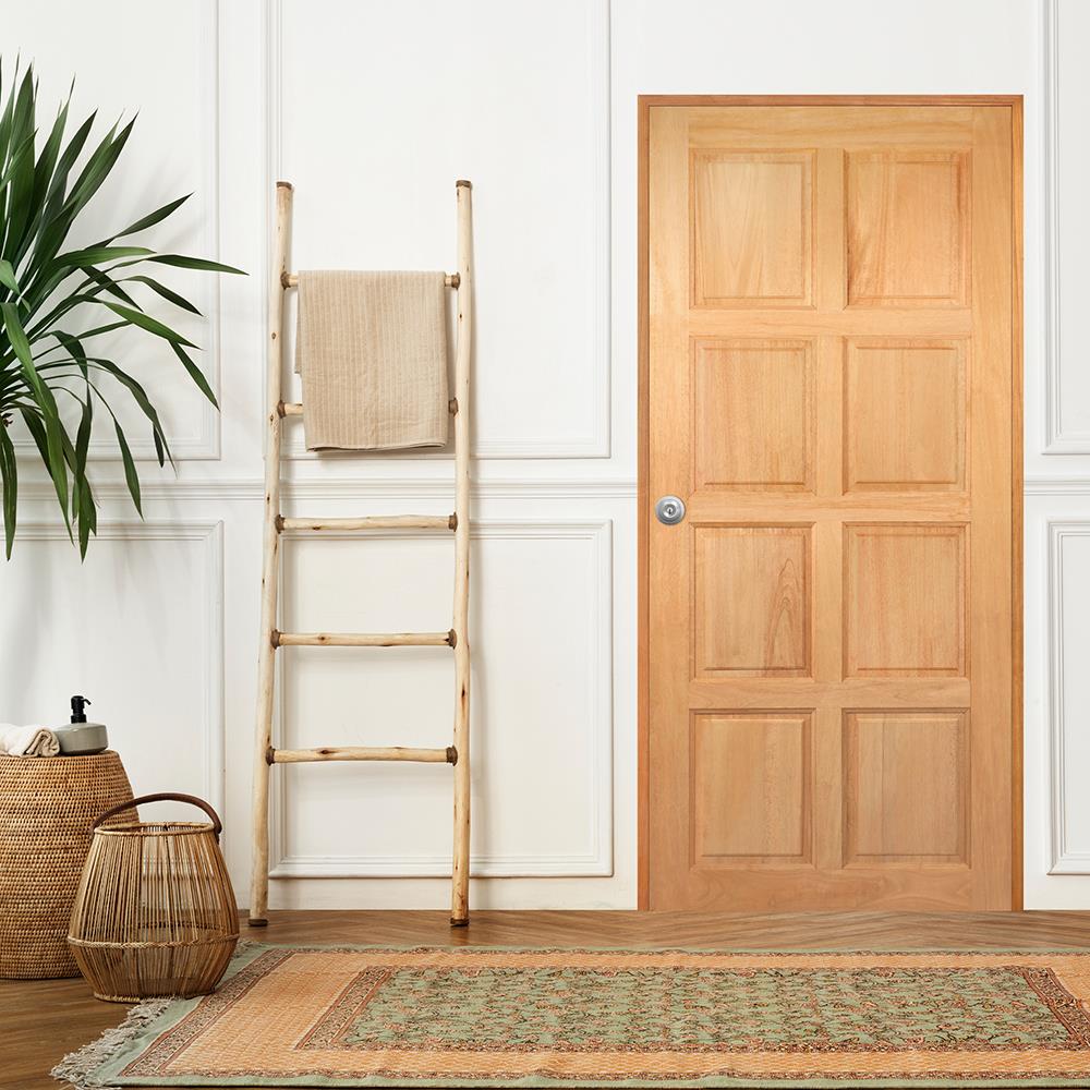 ประตูไม้สยาแดง ไม่เจาะลูกบิด VK 181 8 ฟัก 90x200 ซม. สีธรรมชาติ