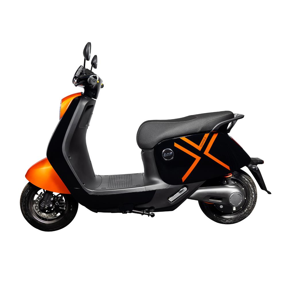 รถจักรยานยนต์ไฟฟ้า EM QAREZ 2000W สีดำ/ส้ม