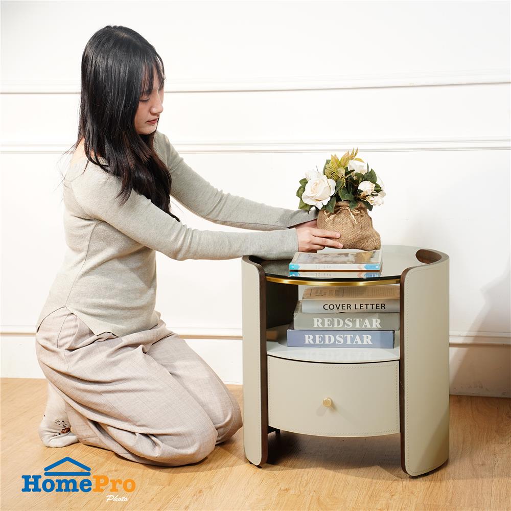 ตู้ข้างเตียง BENETTA GRAZIA 50 ซม. สีครีม