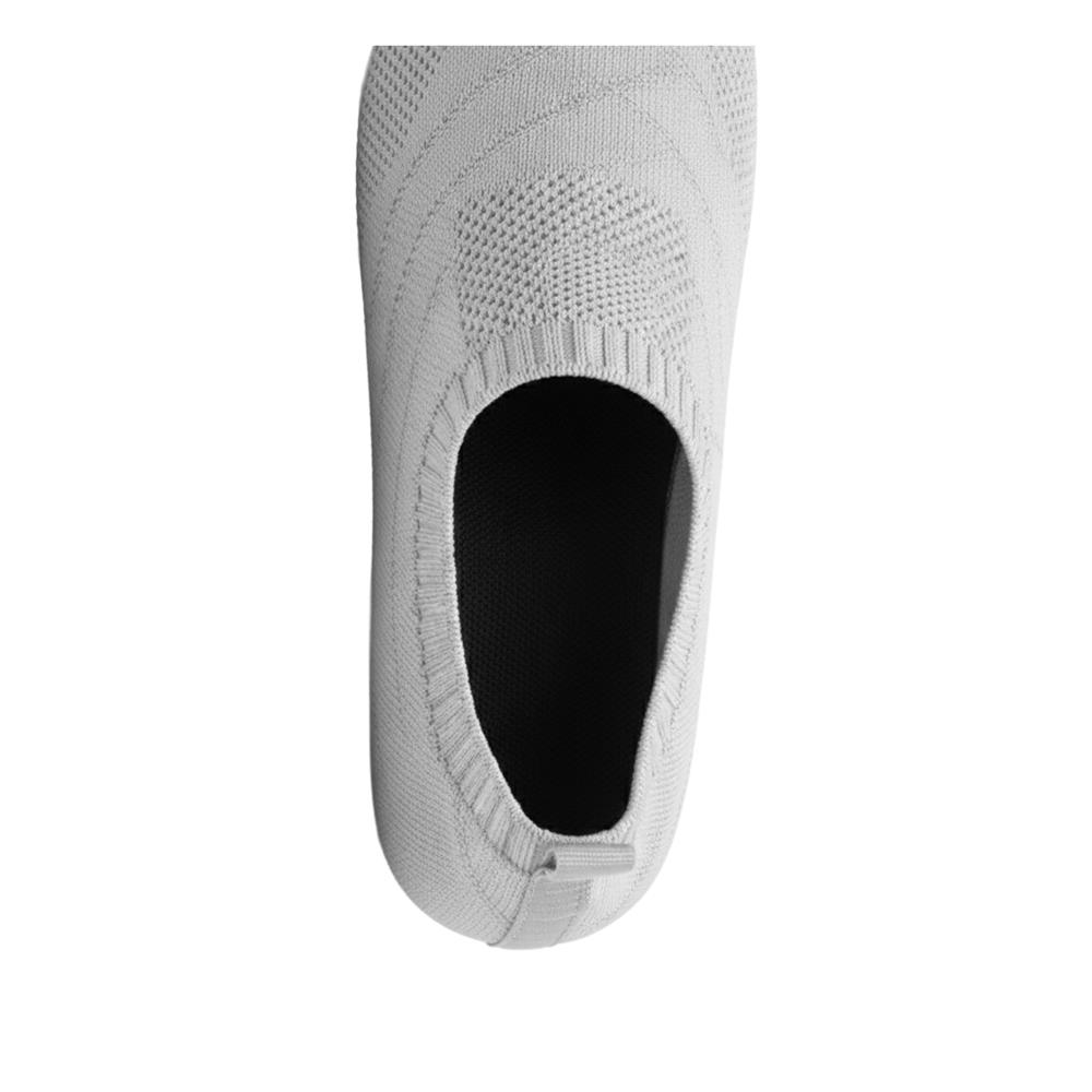 รองเท้า SNAZZ DRIFT ไซซ์ 38-39 สี GREY