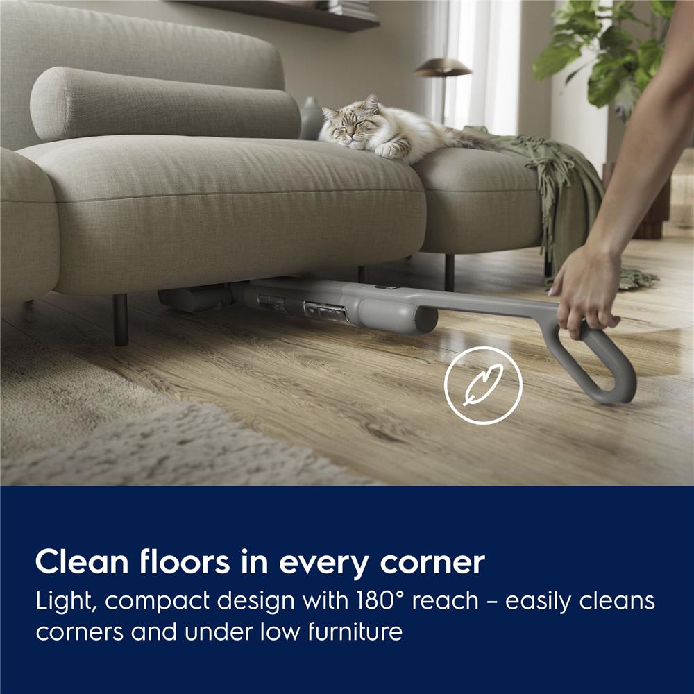 เครื่องทำความสะอาดแบบด้าม ELECTROLUX EFW51112