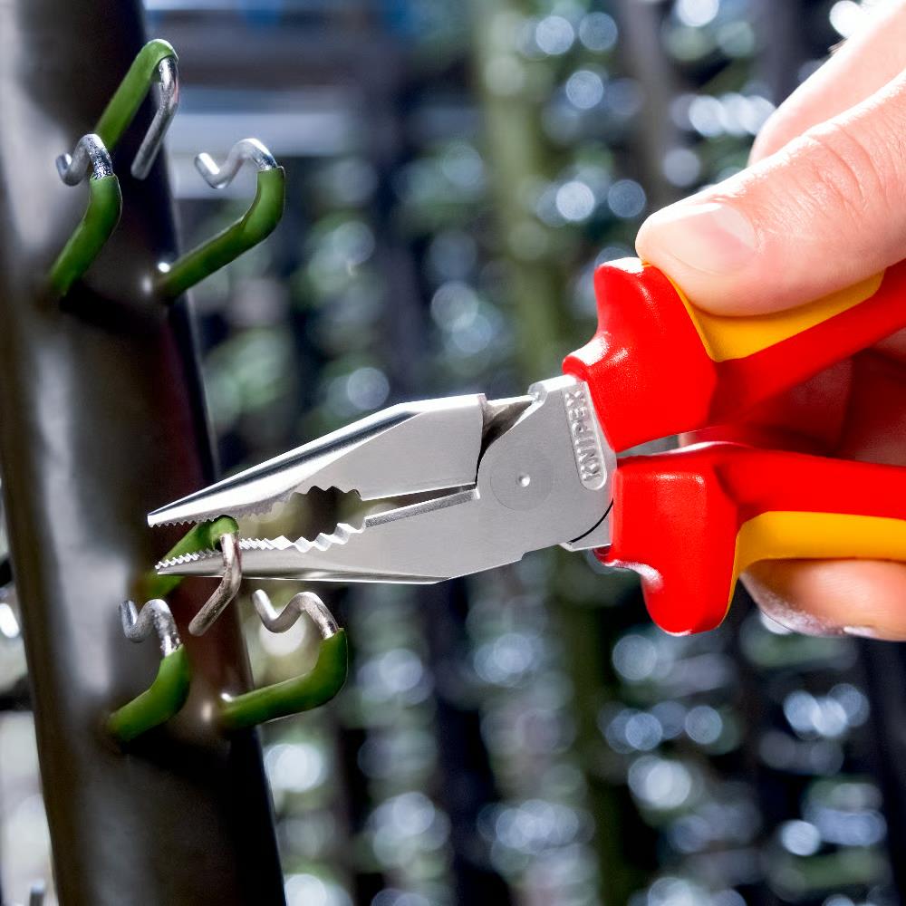 คีมปากแหลม KNIPEX 0826185