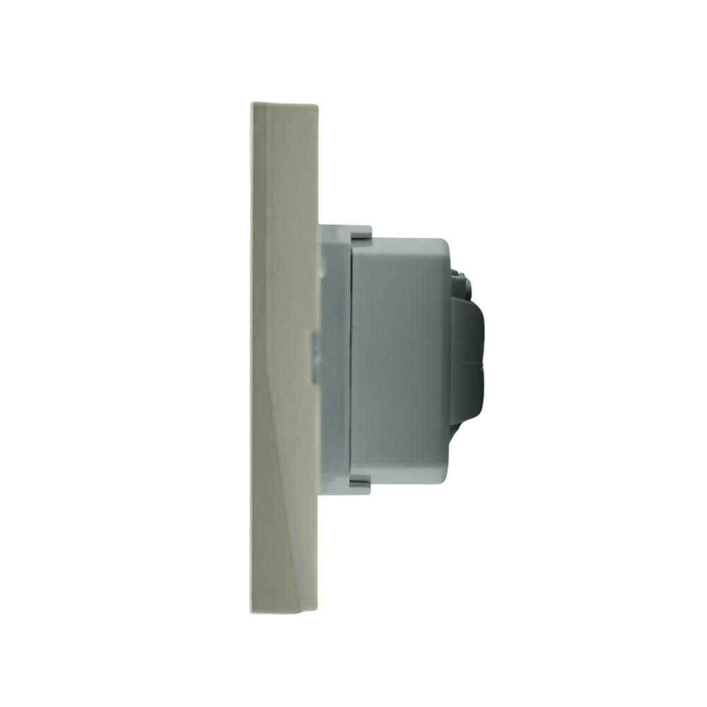 ชุดเต้ารับคู่แนวตั้ง 3 ขา BTICINO NEXY SQT4185AE สีบรอนซ์ทอง