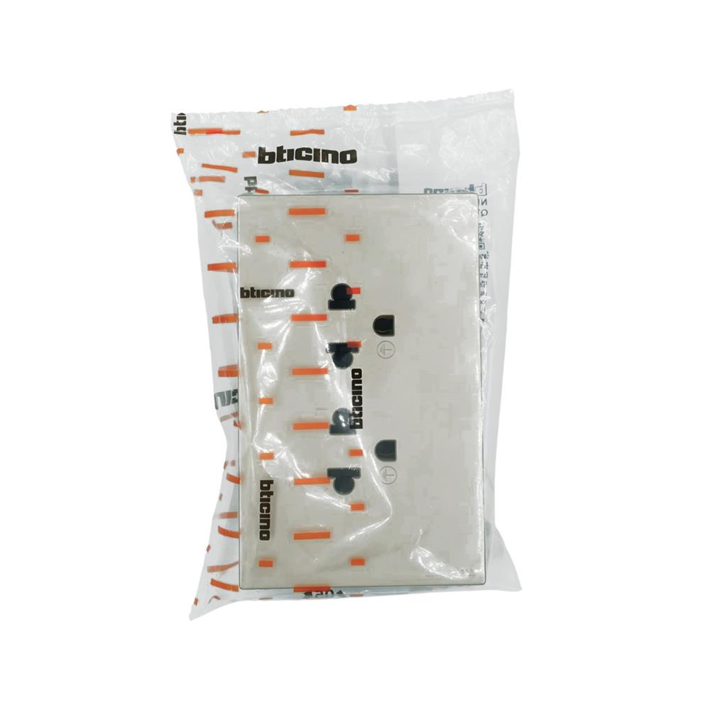 ชุดเต้ารับคู่แนวตั้ง 3 ขา BTICINO NEXY SQT4185AE สีบรอนซ์ทอง