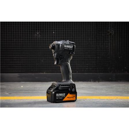 ไขควงกระแทกไร้สาย (พร้อมแบตเตอรี่และแท่นชาร์จ) DEWALT MCLAREN DCF86MP1T-QW 18 โวลต์_10