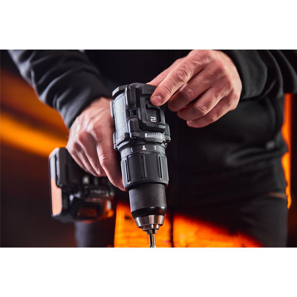 สว่านกระแทกไร้สาย (พร้อมแบตเตอรี่) DEWALT MCLAREN DCD86MP1T-QW 18 โวลต์