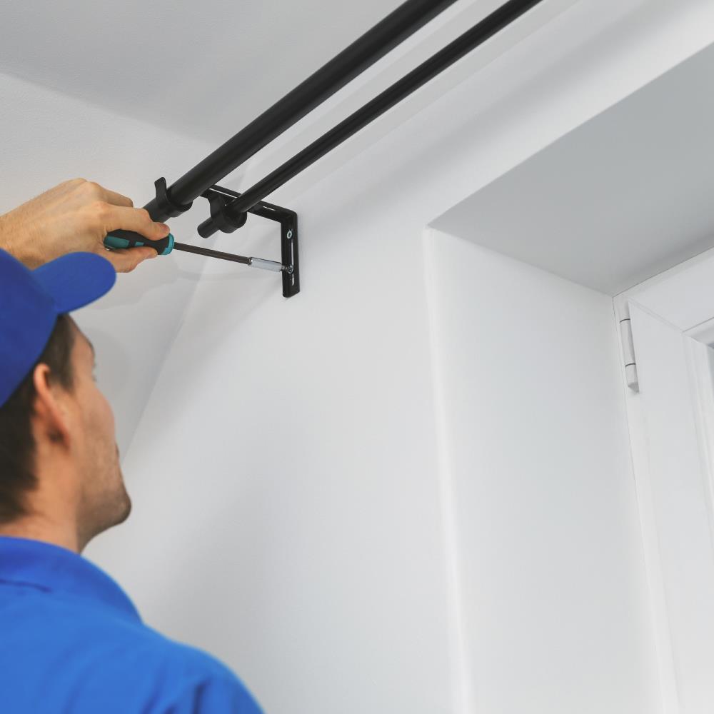 ติดตั้งรางม่านพร้อมรีดผ้าม่าน