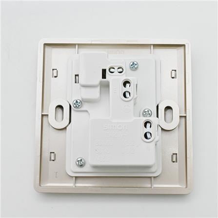 13A 1 GANG FLAT PIN SOCKET SIMON 51382 CC
