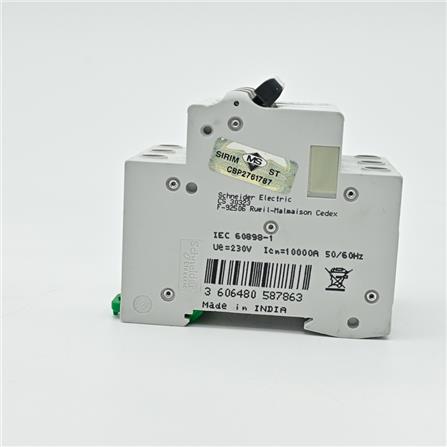 SCHNEIDER MINIATURE CIRCUIT BREAKER 3 POLE 40A C CURVE EZ9F56340
