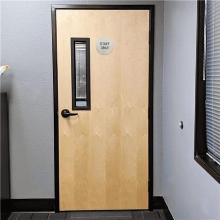AVIO DESTINATION BOARD ROUND STEEL PLATE SIGN-STAFF ONLY
