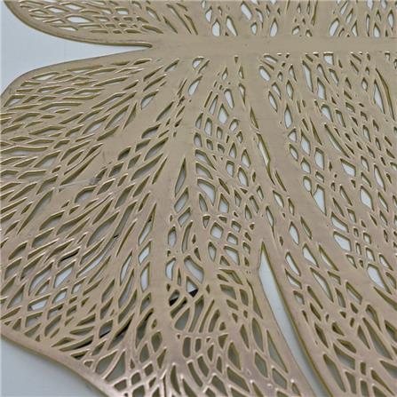 LUXORY PLACEMAT PM PVC LEAF  PM-PVC-LF