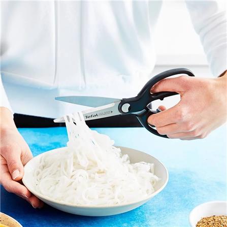 TEFAL KITCHENWARE 5 PCS SET (CHEF KNIFE 15CM + KITCHEN SHEARS 21CM + LADLE SPATULA + WOK SPATULA + BIEVENUE WHISKS)