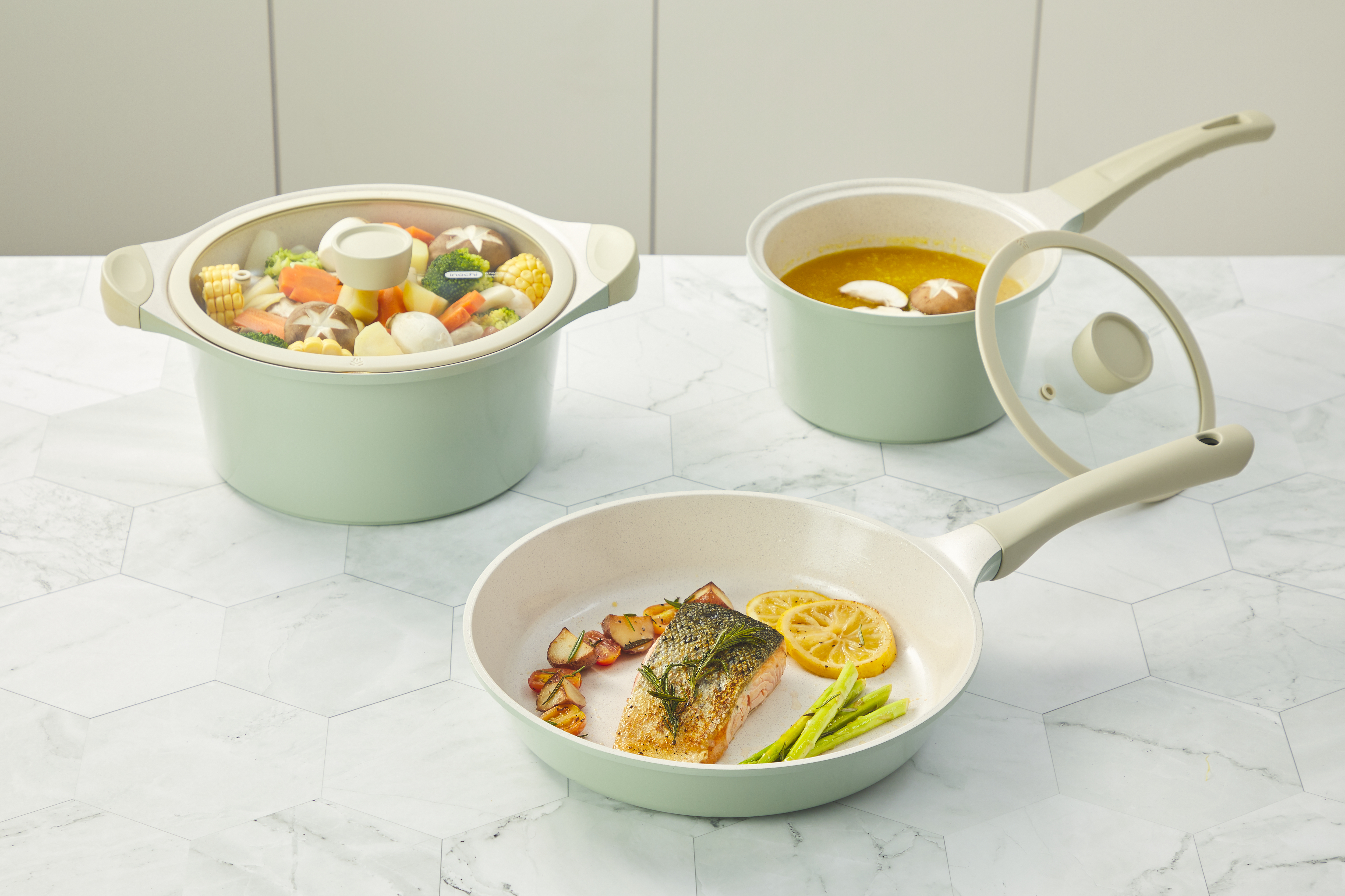 INOCHI OMI SIMPLE MARBLE SAUCEPAN 18CM